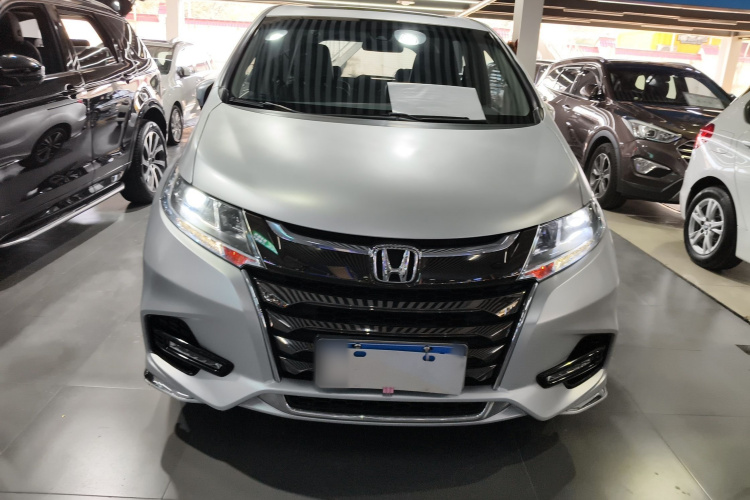 Honda ODYSSEY 2019 #3 Honda ODYSSEY 2019 car image #3