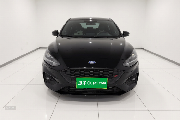 Ford Focus 2019 car image #3