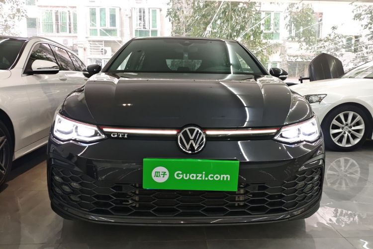 Volkswagen GolfGTI 2023 car image #3