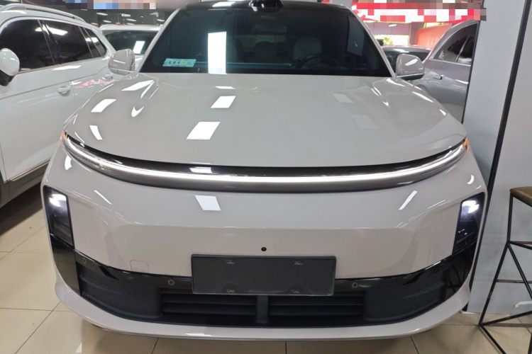 Li L6 2024 صورة سيارة #3