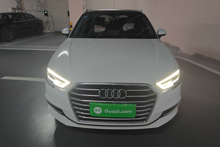 Audi A3 2019 car image #3