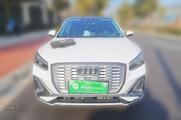 Audi Q2L e-tron 2023 car image #3