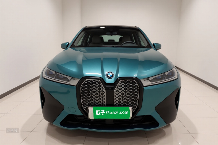 BMW iX 2024 car image #3