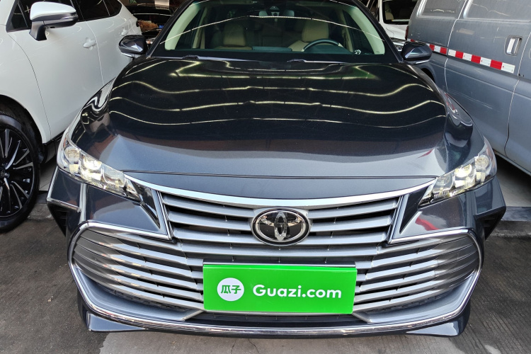 Toyota Avalon 2020 immagine di auto #3