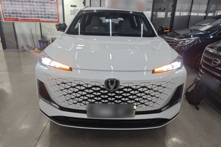 Changan CS55PLUS PHEV 2025 car image #3