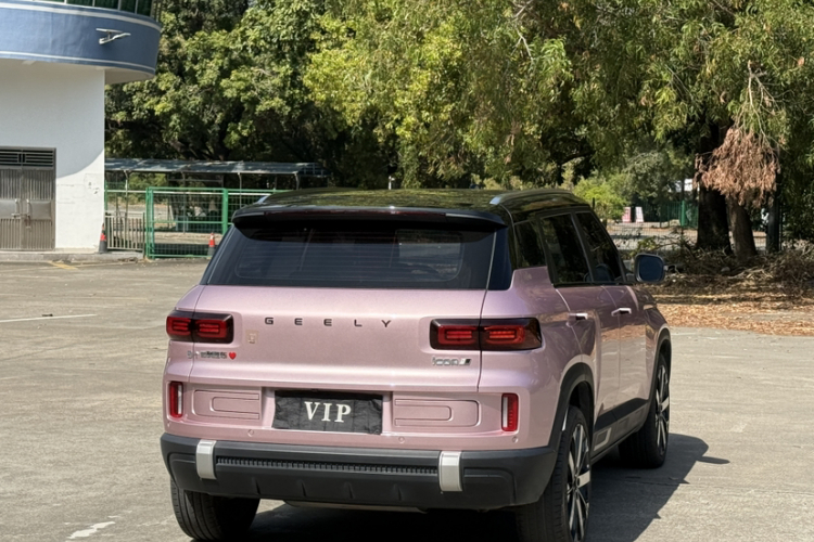 GEELY ICON 2023 صورة سيارة #3