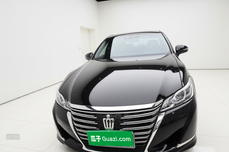 丰田 皇冠 2016 汽车图片 #3