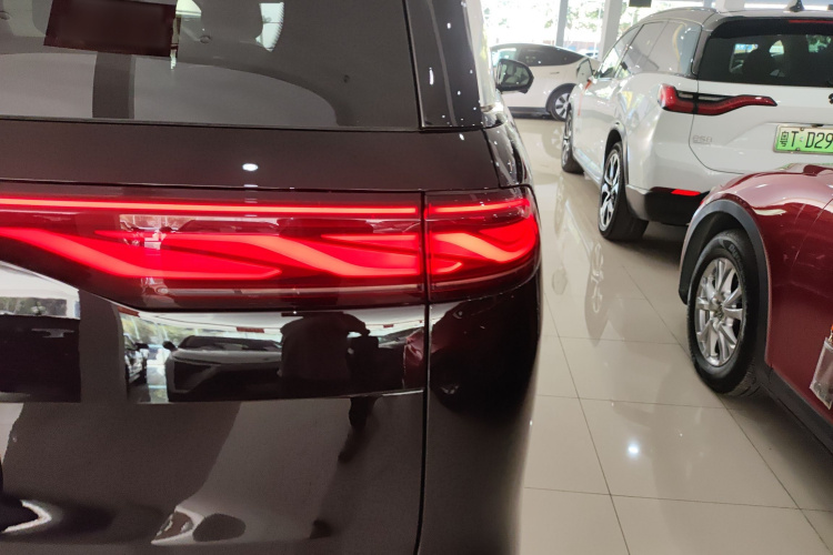 BYD Xia 2024 imagen de coche #3