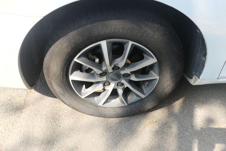GEELY Emgrand 2020 car image #3