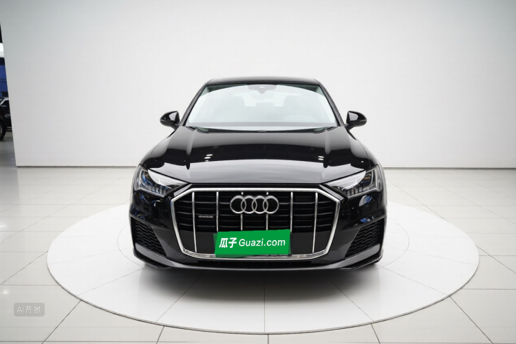 Audi Q7 2020 car image #3