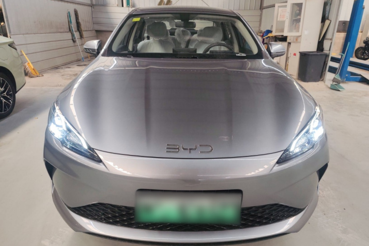 BYD Seal 05 DM-i 2025 car image #3