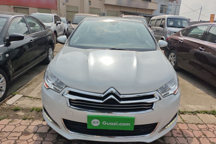 Citroen C4L 2014 immagine di auto #3