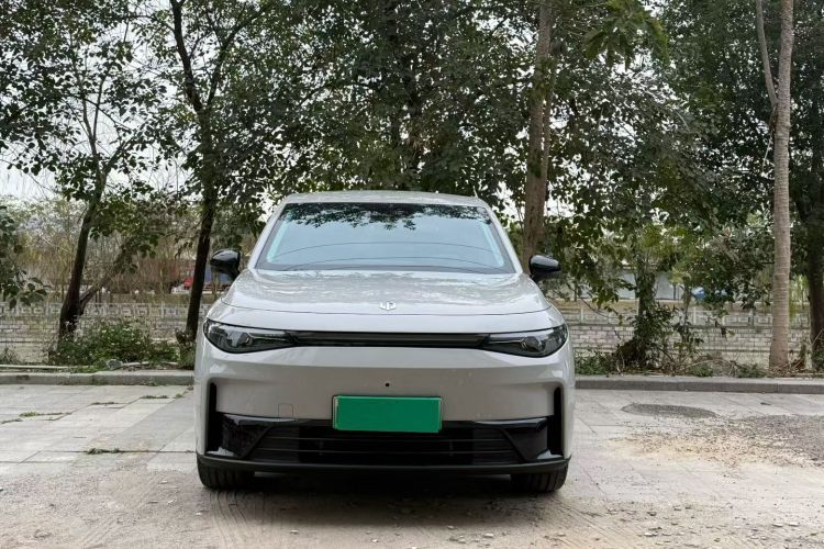 零跑汽车 零跑C10 2024 汽车图片 #3