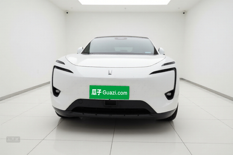 Avatr 11 2024 car image #3