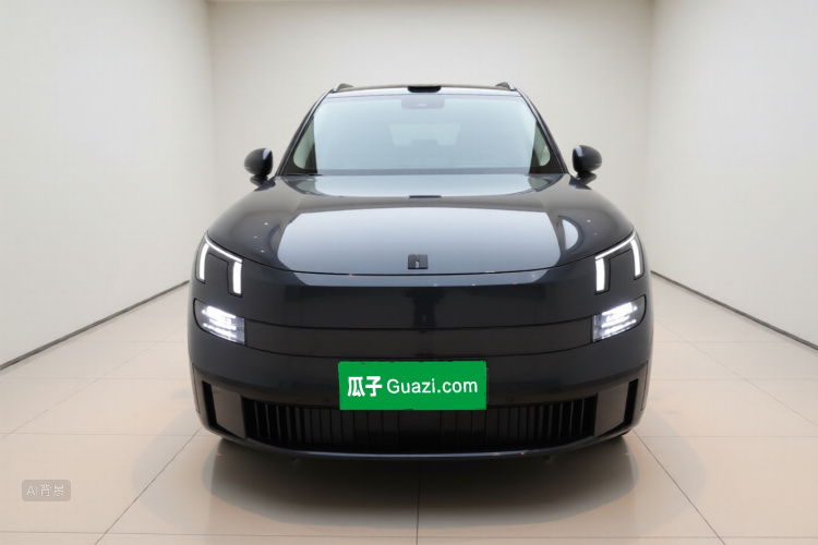 Lynk & Co 900 2025 car image #3