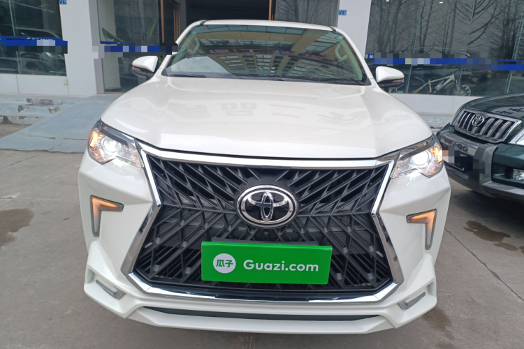 Toyota Fortuner 2020 #3 Toyota Fortuner 2020 car image #3