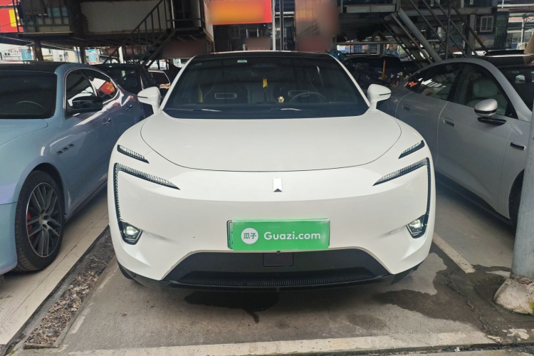 Avatr 11 2023 #3 Avatr 11 2023 car image #3