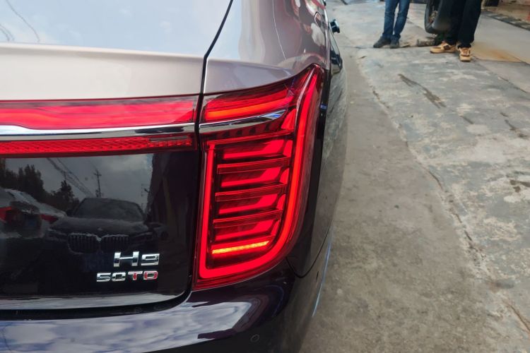 HongQi H9 2021 car image #3