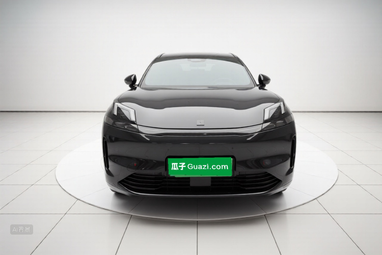 Lynk & Co 08 EM-P 2025 car image #3