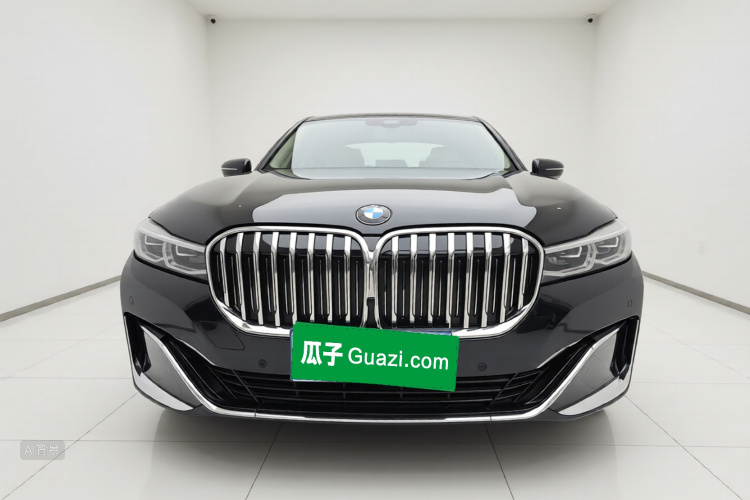 BMW 7 Series 2019 car image #3