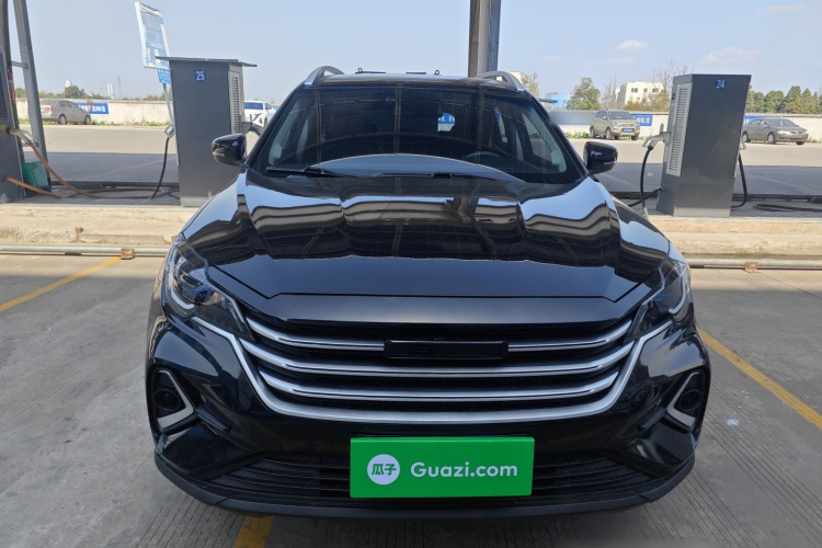 X70M 2021 car image #3