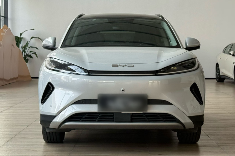 BYD Sea Lion 05 EV 2025 car image #3