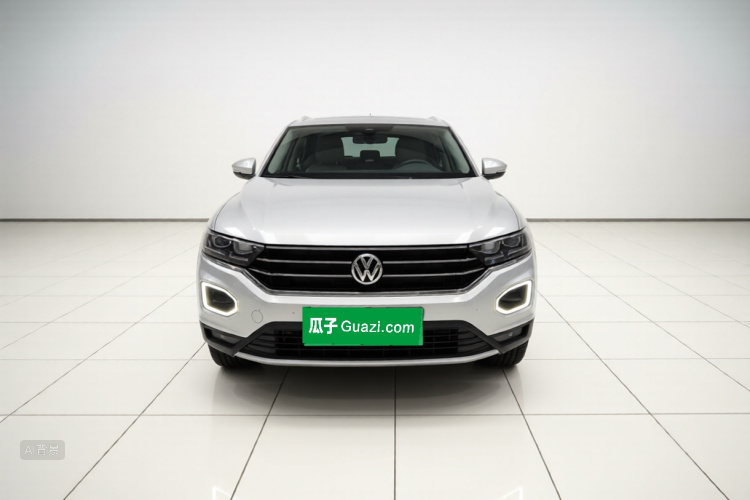 Volkswagen T-Roc 2019 car image #3