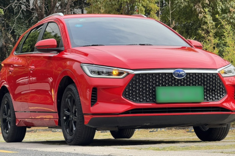 BYD e2 2019 immagine di auto #3