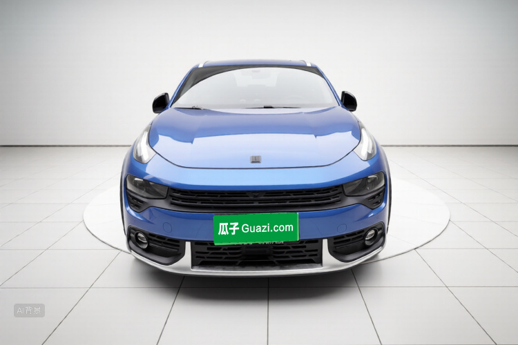 Lynk & Co 02 2018 #3 Lynk & Co 02 2018 car image #3
