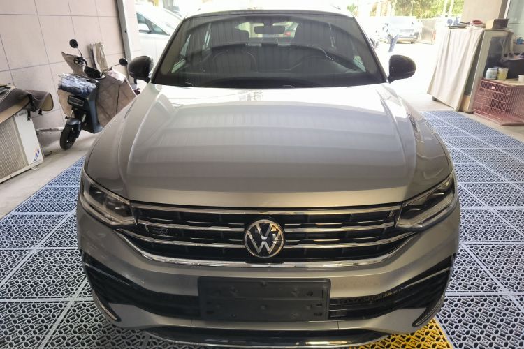 Volkswagen Tiguan X 2021 immagine di auto #3