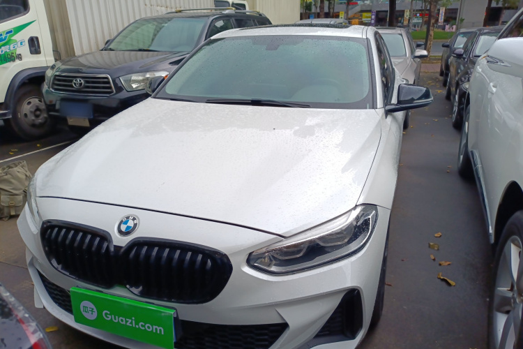 BMW 1 Series 2023 car image #3