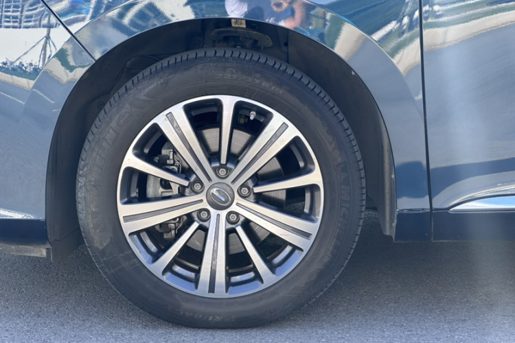 GAC Trumpchi M8 2019 car image #3