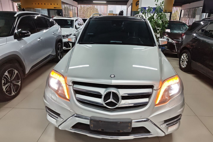 Mercedes-Benz GLK Class 2016 car image #3