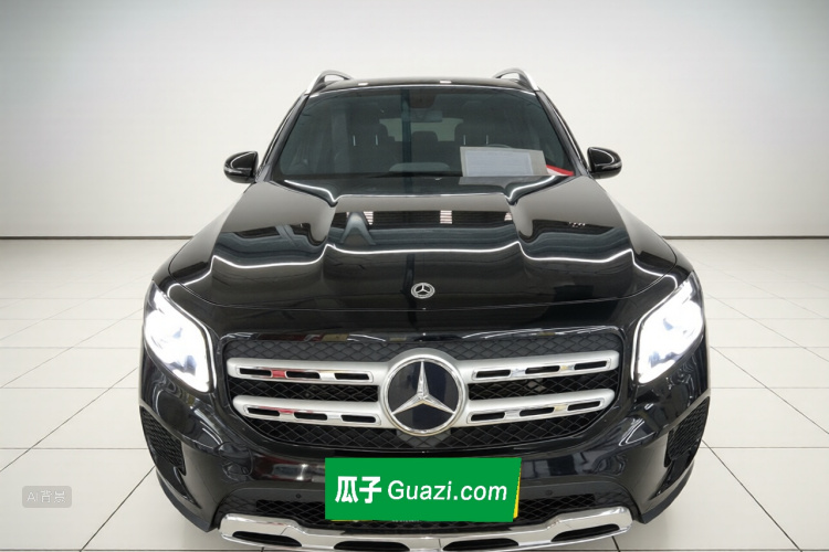 Mercedes-Benz GLB Class 2023 car image #3