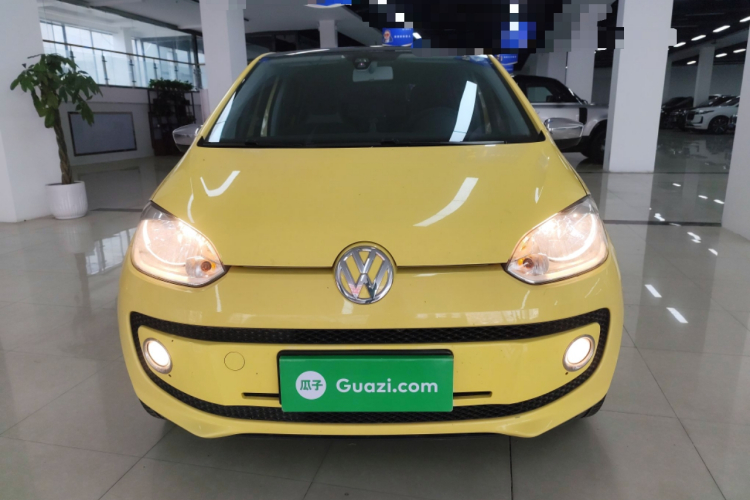 Volkswagen up! 2016 car image #3