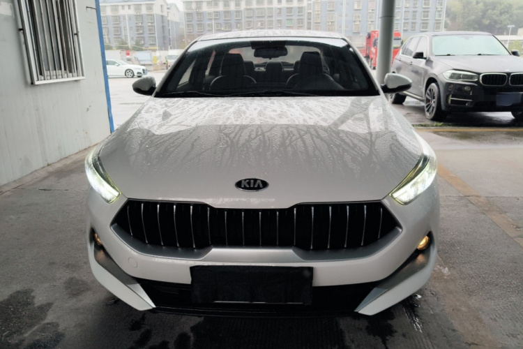 起亚 起亚K3 2020 汽车图片 #3