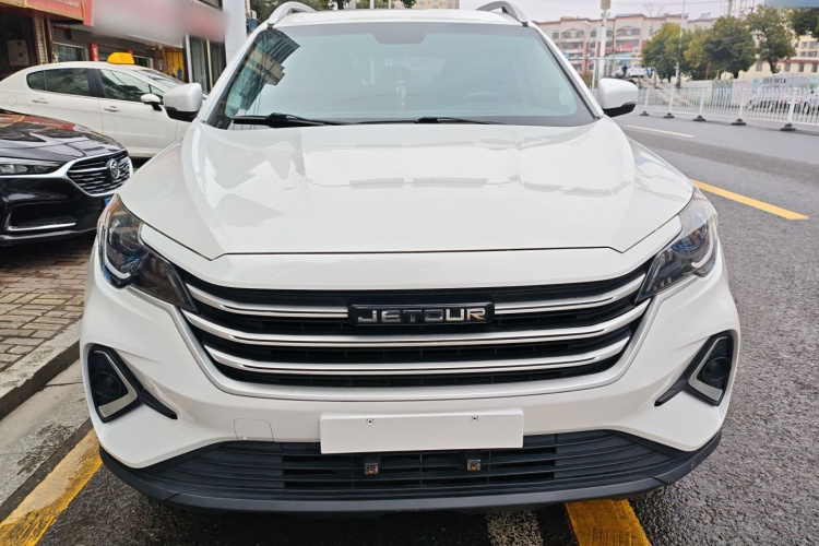 X70M 2021 car image #3