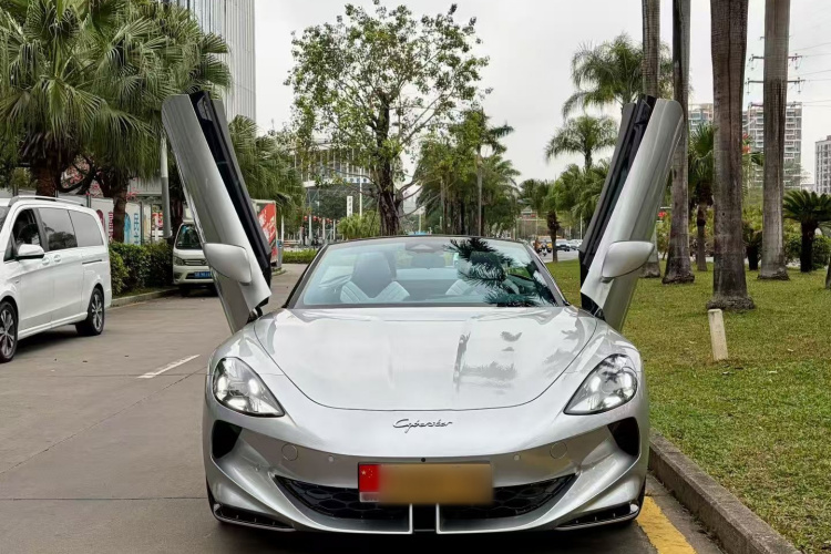 MG Cyberster 2024 immagine di auto #3