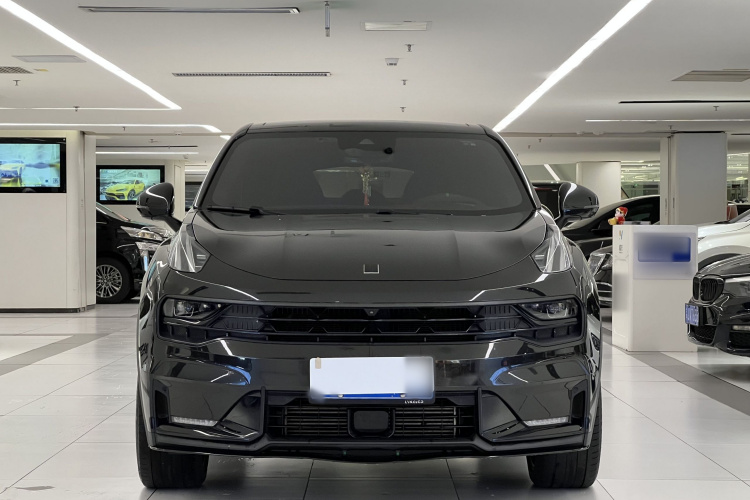 Lynk & Co 05 2022 car image #3