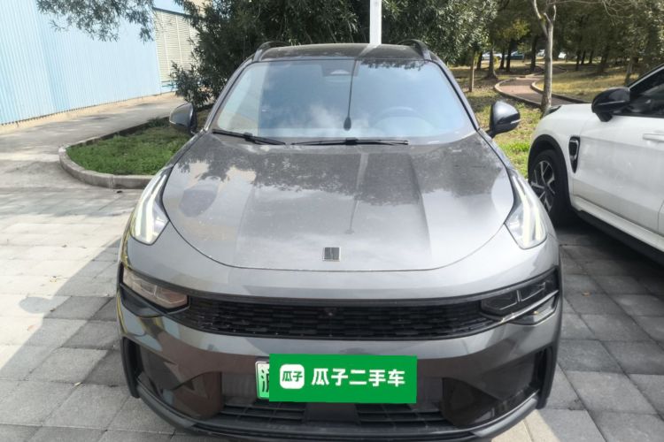 Lynk & Co 01 EM-P 2022 car image #3