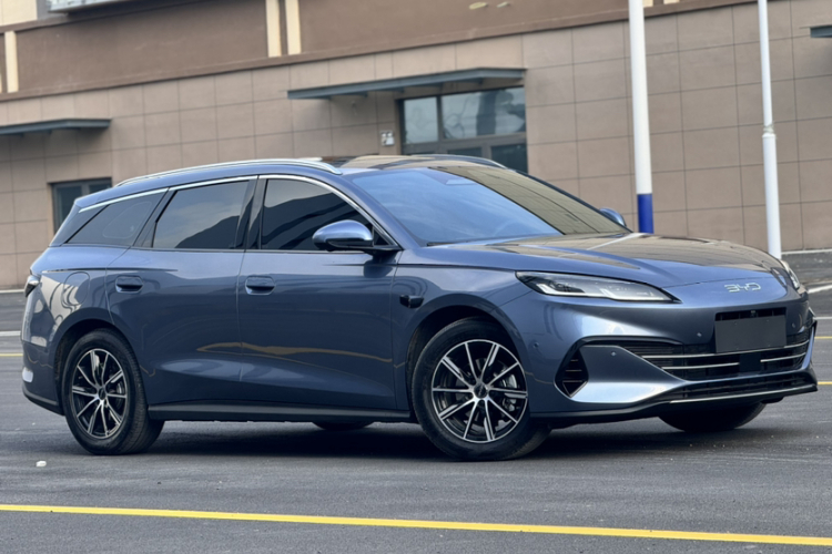 BYD Seal 06 DM-i 2025 car image #3