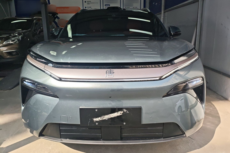 BYD Tang L 2025 car image #3