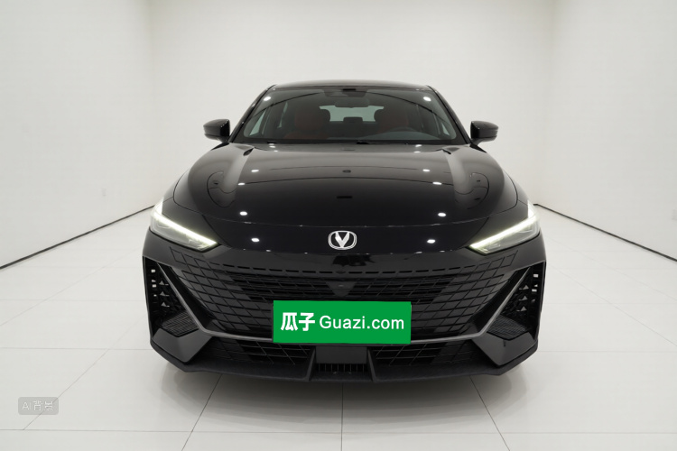 Changan UNI-V iDD 2023 imagem de carro #3