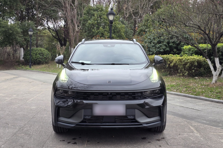 Lynk & Co 01 EM-P 2022 car image #3