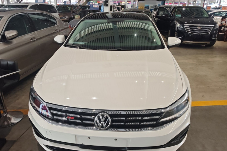 Volkswagen Lamando 2021 car image #3