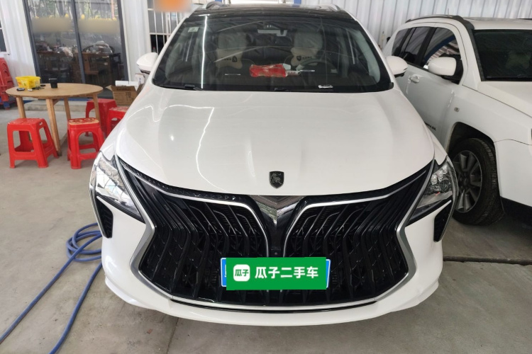 Forthing Yacht 2024 car image #3