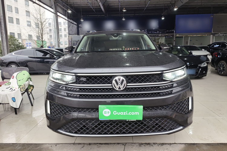 Volkswagen Tavendor 2023 car image #3