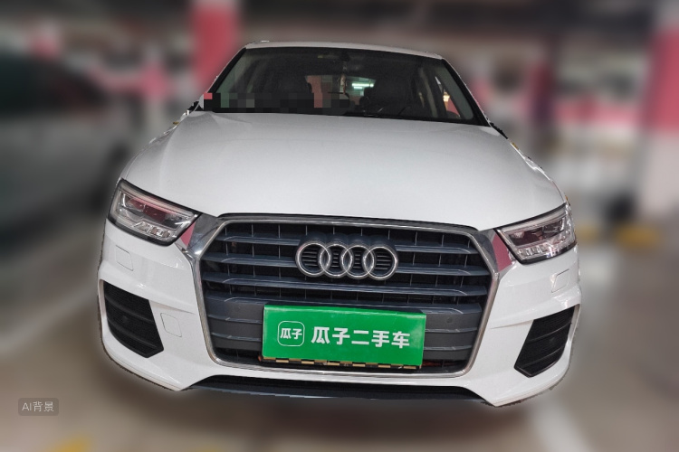 Audi Q3 2018 car image #3