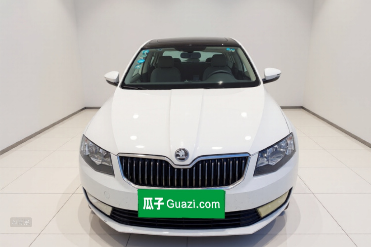 Skoda Octavia 2015 car image #3