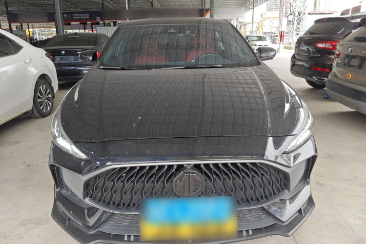 5 2023 #3 5 2023 immagine di auto #3